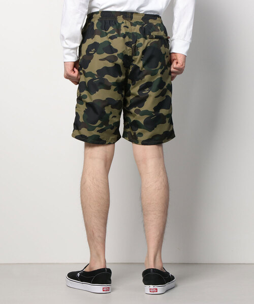 A BATHING APE(アベイシングエイプ)の「1ST CAMO BEACH SHORTS M(水着・メンズ・グリーン/イエロー・LARGE/MEDIUM/XX-LARGE/X-LARGE/SMALL)」の6枚目の写真