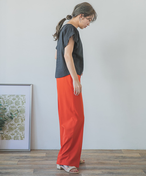 ITEMS URBANRESEARCH(アイテムズ アーバンリサーチ)の「カラーイージーワイドパンツ(その他パンツ・レディース・ベージュ/レッド/ブラック/モカ・SMALL/MEDIUM/LARGE)」の17枚目の写真