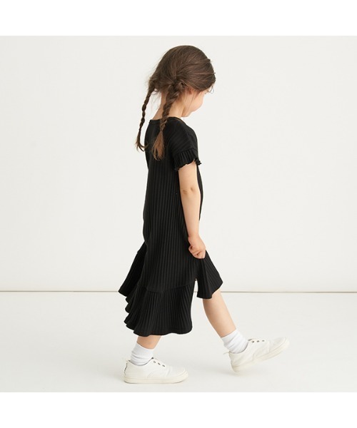 b・ROOM（ビールーム）の「【プチプラ】ロゴ刺しゅうフレンチスリーブテレコワンピース（ワンピース・キッズ・ブラック/ベージュ/ミント・110cm/100cm/120cm/130cm/140cm）」の14枚目の写真