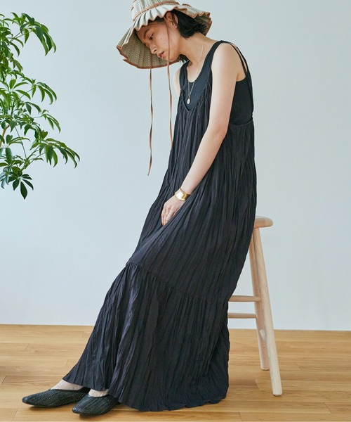 ANGIE（アンジー）の「コットンリネンワッシャーロングキャミワンピース（ワンピース・レディース・ブラック/ナチュラル/グリーン系その他/ライトベージュ/キャメル・FREE）」の2枚目の写真