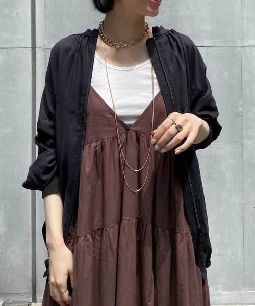 DouDou（ドゥドゥ）の「ボリュームライトジップブルゾン（その他アウター・レディース・オフホワイト/ブラウン/ブラック・FREE）」の2枚目の写真