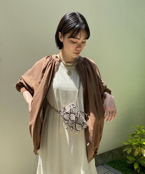 DouDou（ドゥドゥ）の「ボリュームライトジップブルゾン（その他アウター・レディース・オフホワイト/ブラウン/ブラック・FREE）」の20枚目の写真