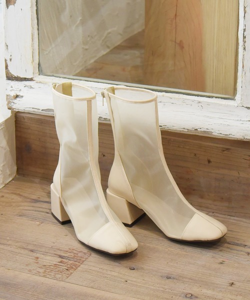 sango（sango）の「センターパイピングシアーバックファスナーショートブーツ（ブーツ・レディース・グレイッシュベージュ/ブラック/ダークブラウン/アイボリー・L/LL/3L/SS/S/M）」の15枚目の写真