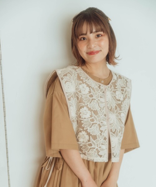 トップス ベスト一目惚れをするレースビスチェ ベスト Nemne ネンネ のファッション