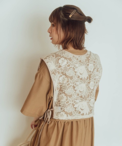 トップス ベスト一目惚れをするレースビスチェ ベスト Nemne ネンネ のファッション