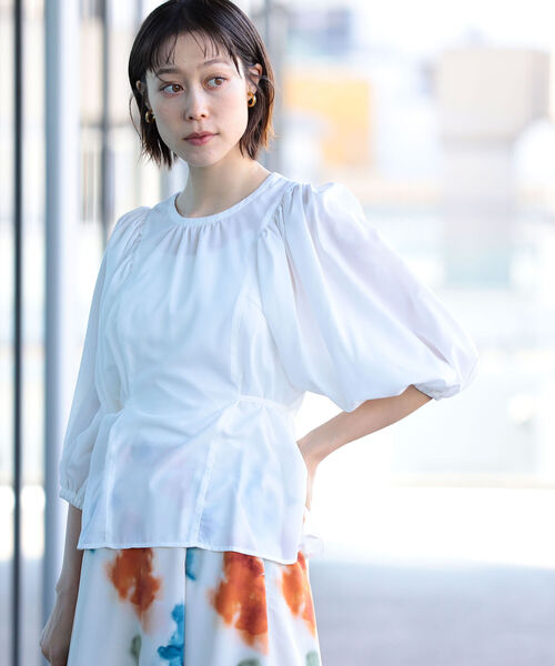 Ray BEAMS（レイビームス）の「Ray BEAMS / バルーン ギャザースリーブ ブラウス（シャツ/ブラウス・レディース・サックスブルー/ホワイト/ブラック・ONE SIZE）」の5枚目の写真