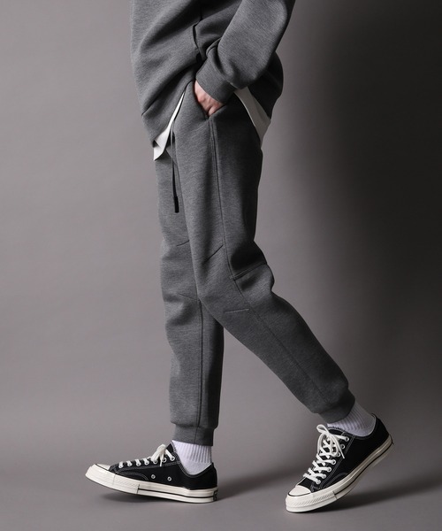 JUNRED(ジュンレッド)の「GRAMICCI別注スキニージョガーテックパンツ(その他パンツ・メンズ・ブラック/グレー/ベージュ系その他・S/M/L)」の4枚目の写真