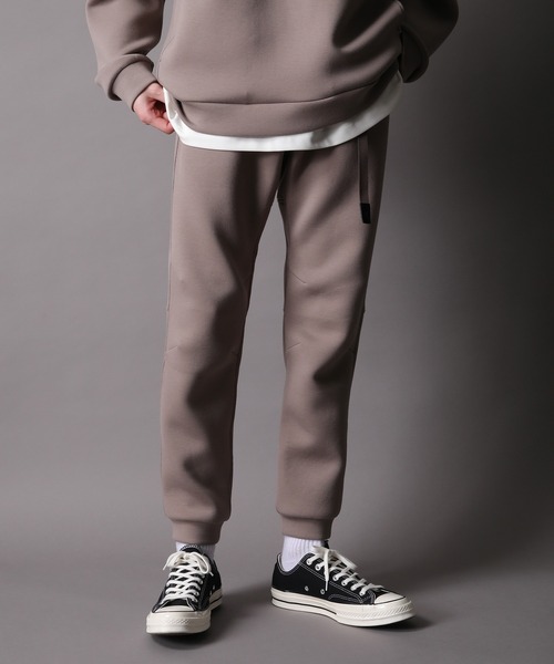 JUNRED(ジュンレッド)の「GRAMICCI別注スキニージョガーテックパンツ(その他パンツ・メンズ・ブラック/グレー/ベージュ系その他・S/M/L)」の16枚目の写真