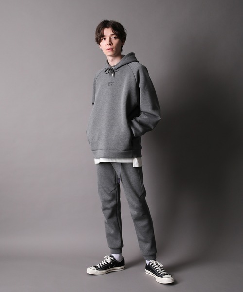 JUNRED(ジュンレッド)の「GRAMICCI別注スキニージョガーテックパンツ(その他パンツ・メンズ・ブラック/グレー/ベージュ系その他・S/M/L)」の14枚目の写真