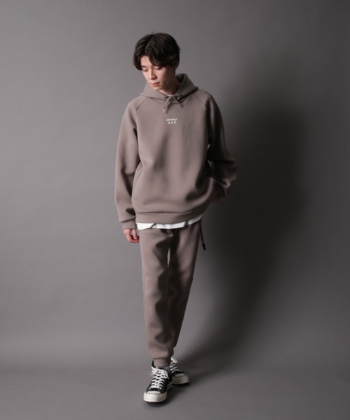 JUNRED(ジュンレッド)の「GRAMICCI別注スキニージョガーテックパンツ(その他パンツ・メンズ・ブラック/グレー/ベージュ系その他・S/M/L)」の5枚目の写真