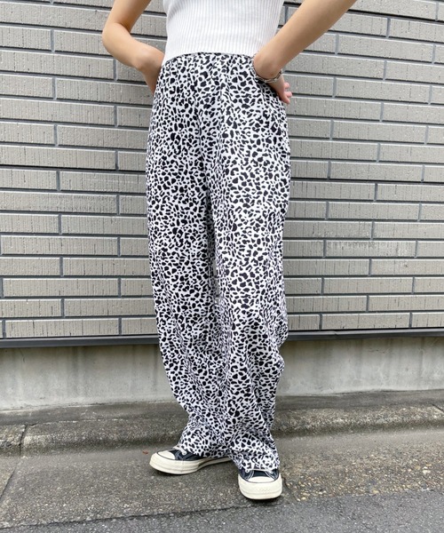 CLEA(クレア)の「レオパードリラックスパンツ(スラックス・レディース・ホワイト/ブラウン・M)」の6枚目の写真