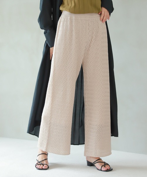 LAKOLE（ラコレ）の「12Gクロシェニットパンツ / 216075（その他パンツ・レディース・ブラック/ベージュ/ナチュラル/ダークオレンジ・SMALL/MEDIUM）」の4枚目の写真