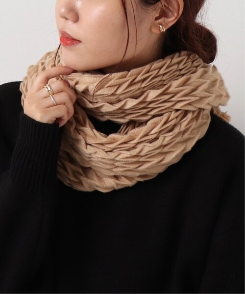 frames RAY CASSIN（フレームスレイカズン）の「プリーツストール（ストール/ショール・レディース・ベージュ/杢グレー/ネイビー・FREE）」の5枚目の写真