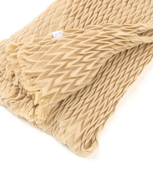 frames RAY CASSIN（フレームスレイカズン）の「プリーツストール（ストール/ショール・レディース・ベージュ/杢グレー/ネイビー・FREE）」の8枚目の写真