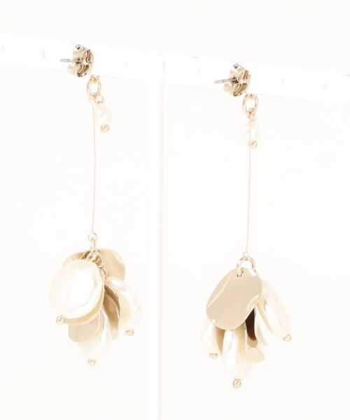 ROPE' PICNIC（ロペピクニック）の「メタルサークルパールボリュームピアス（ピアス（両耳用）・レディース・ゴールド・FREE）」の2枚目の写真