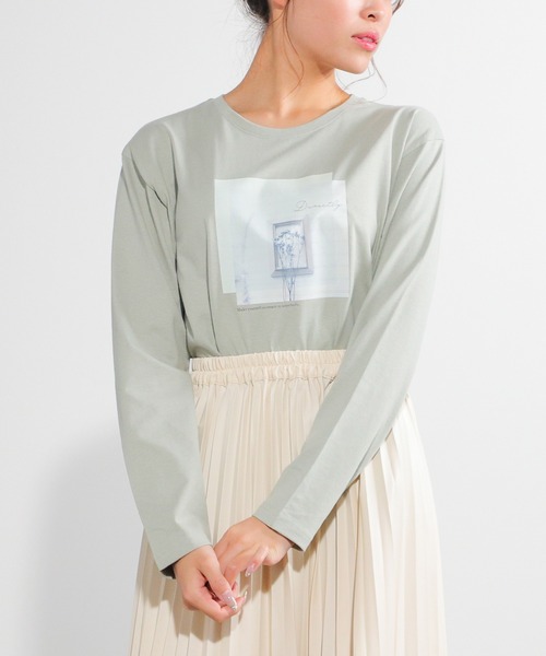 Honeys（ハニーズ）の「フォトプリントＴシャツ（Tシャツ/カットソー・レディース・ブラック/ピンク系その他/ホワイト/グリーン系その他/グレイッシュベージュ・L/M/S/LL）」の4枚目の写真