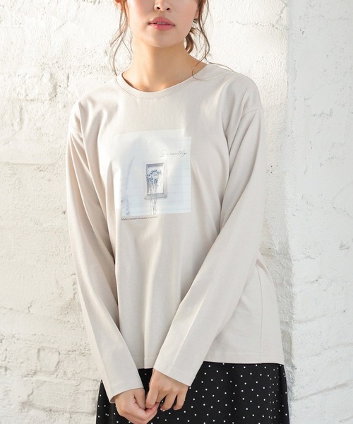 Honeys（ハニーズ）の「フォトプリントＴシャツ（Tシャツ/カットソー・レディース・ブラック/ピンク系その他/ホワイト/グリーン系その他/グレイッシュベージュ・L/M/S/LL）」の3枚目の写真