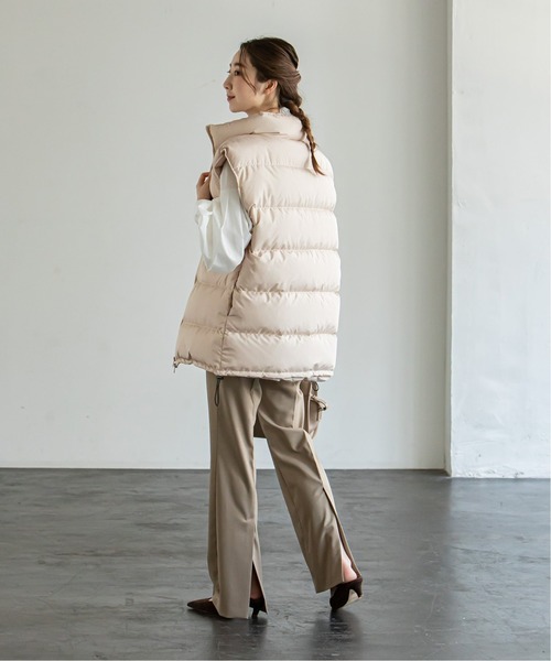 PROVOKE (プロヴォーク)の「【PROVOKE】 big shoulder dawn vest◆(ダウンジャケット/コート・レディース・アイボリー/ブラック・フリー)」の2枚目の写真