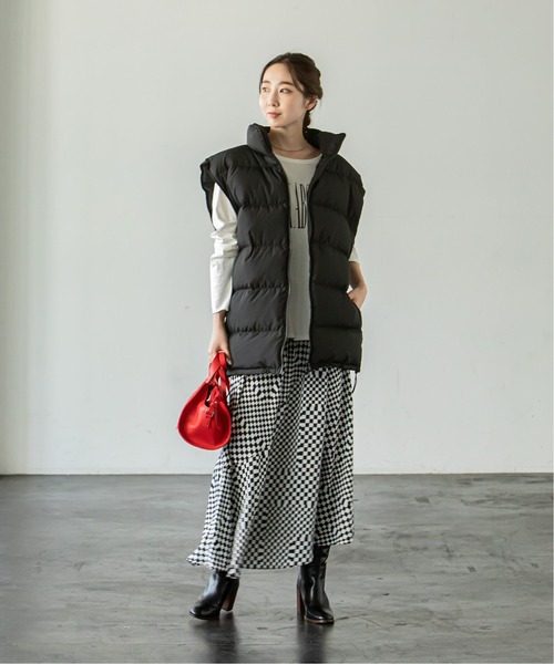 PROVOKE (プロヴォーク)の「【PROVOKE】 big shoulder dawn vest◆(ダウンジャケット/コート・レディース・アイボリー/ブラック・フリー)」の4枚目の写真