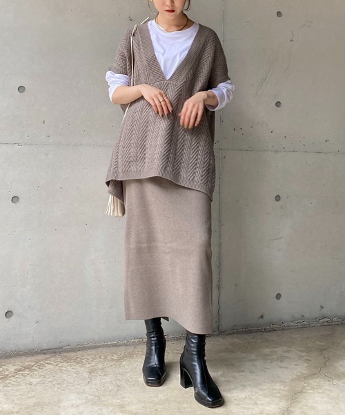 CAPRICIEUX LE'MAGE（カプリシューレマージュ）の「〈セットアイテム〉3SETベストニットアップ（ワンピース・レディース・アイボリー/ブラック/キャメル/グレイッシュベージュ・FREE）」の9枚目の写真