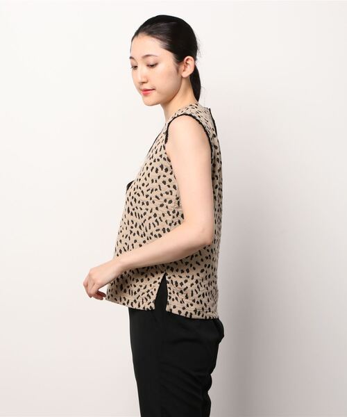 Kaon（カオン）の「KAON FOR ESTNATION / レオパードジャカードノースリーブカットソー（Tシャツ/カットソー・レディース・グレイッシュベージュ・FREE）」の9枚目の写真