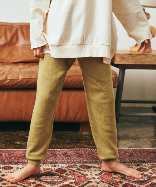 ＆yam（アンドヤム）の「チクチクしない！もちもちニットパンツ【親子お揃い/リンクコーデ】（その他パンツ・キッズ・ベージュ/グリーン/グレー系その他/グレー/ブルー/ブルー系その他・120-130cm/130-140cm/110-120cm/150-160cm/140-150cm）」の4枚目の写真