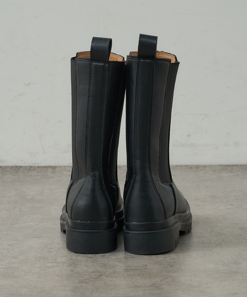 natural couture(ナチュラルクチュール)の「サイドゴアミドルブーツ(ブーツ・レディース・ブラック・LARGE/MEDIUM)」の9枚目の写真