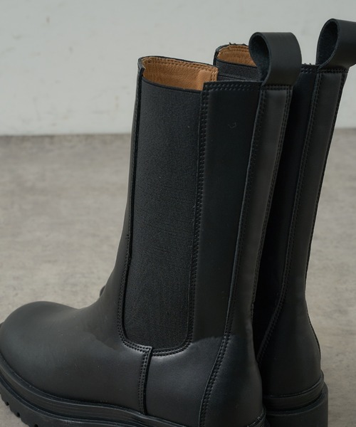 natural couture(ナチュラルクチュール)の「サイドゴアミドルブーツ(ブーツ・レディース・ブラック・LARGE/MEDIUM)」の11枚目の写真