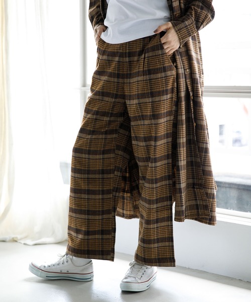 koe(コエ)の「TR先染めチェック両面起毛ストレートパンツ*(スラックス・レディース・グレー/ベージュ・FREE)」の1枚目の写真