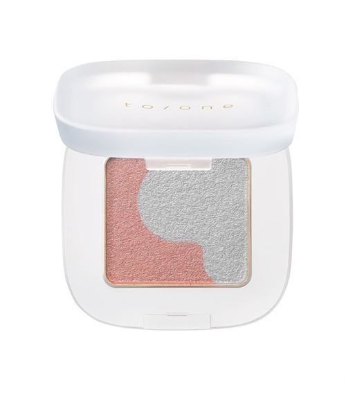 to/one（トーン）の「to/one / ペタル フロートアイシャドウ 01～08（アイシャドウ・レディース・01 MORNING CLOUD/04 FLORA ON SAND/05 FLOWER MYTH/06 DUNE WIND/08 MOROCCAN MURAL/02 SWEET MAPLE/03 PETAL HARMONY・FREE）」の2枚目の写真