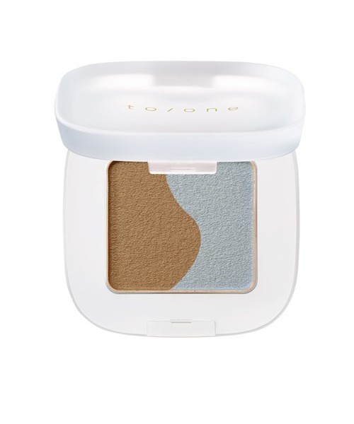 to/one（トーン）の「to/one / ペタル フロートアイシャドウ 01～08（アイシャドウ・レディース・01 MORNING CLOUD/04 FLORA ON SAND/05 FLOWER MYTH/06 DUNE WIND/08 MOROCCAN MURAL/02 SWEET MAPLE/03 PETAL HARMONY・FREE）」の6枚目の写真