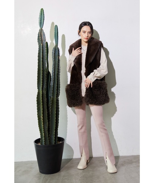 ALEXIA STAM（アリシアスタン）の「Slit Hem Smooth Knit Pants/スリットヘムスムースニットパンツ（その他パンツ・レディース・チャコールグレー/ブラウン/サンドベージュ・S/M）」の5枚目の写真