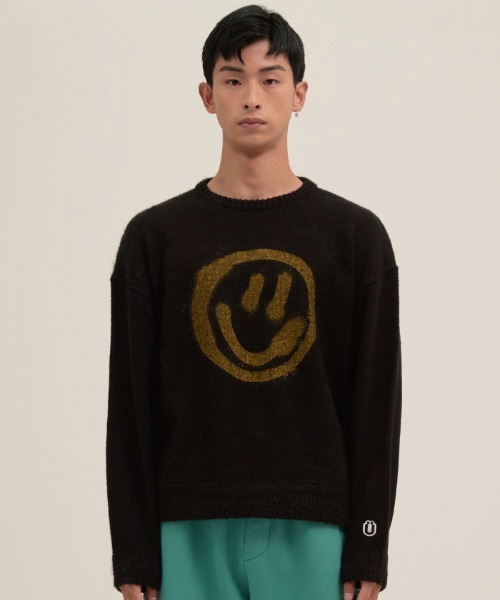 ISTKUNST(イストクンスト)の「【ISTKUNST】SMILEY KNIT / イストクンスト スマイリー クルーネック ニット(ニット/セーター・メンズ・ブラック/クリーム・MEDIUM/LARGE/SMALL)」の4枚目の写真