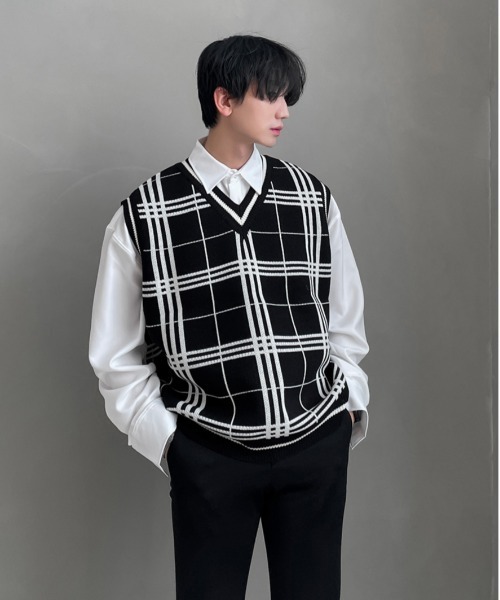 ASCLO（エジュクロ）の「ASCLO オーバーサイズチェックVネックベスト（ベスト・メンズ・ブラック/ベージュ/スカイブルー・FREE）」の11枚目の写真