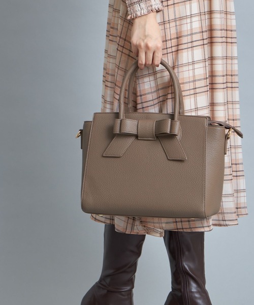 tocco closet(トッコ クローゼット)の「ショルダー付きフロントリボン2WAYハンドバッグ(ハンドバッグ・レディース・モカ/ピンク系その他/グレイッシュベージュ・FREE)」の5枚目の写真