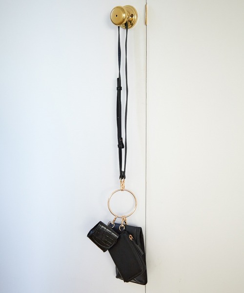 mysty woman（ミスティウーマン）の「リングマルチショルダー 257682（ショルダーバッグ・レディース・ブラック/ピンク/アイボリー・FREE）」の3枚目の写真