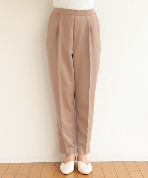 andme（アンドミー）の「ツイルハイウエストセンタープレステーパードパンツ（スラックス・レディース・ベージュ系その他3/ネイビー/ダークカーキ/ブラック/オフホワイト/グリーン系その他/モカ/ピンク/グレイッシュベージュ/ブルー系その他・M/L/S）」の20枚目の写真