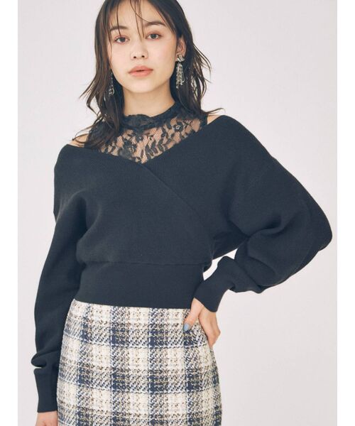 MERCURYDUO（マーキュリーデュオ）の「レースドッキングカシュクールコンパクトニット（ニット/セーター・レディース・ダークブラウン/オフホワイト/ピンク/ブルー/チャコールグレー・FREE）」の3枚目の写真