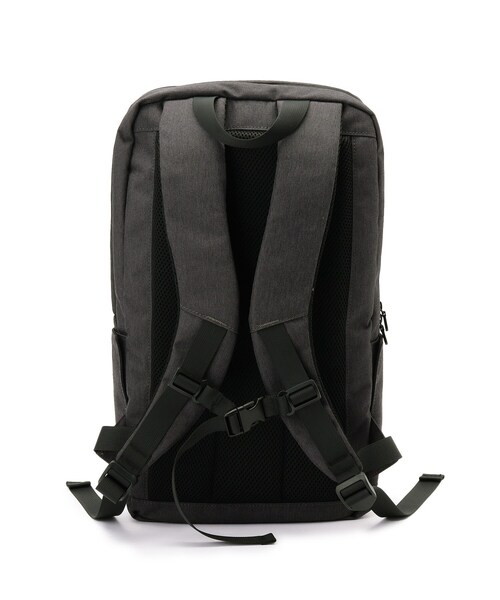 BASECONTROL（ベースコントロール）の「◆ボックス型 薄マチ スリムバックパック 撥水素材使用（バックパック/リュック・レディース・ブラック/ダークグレー・99）」の5枚目の写真