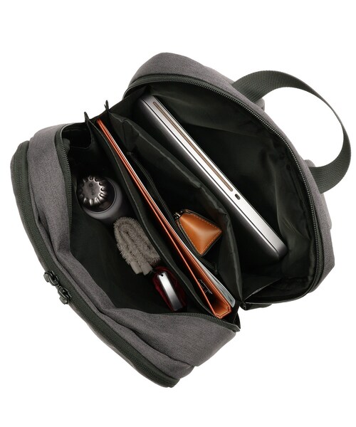 BASECONTROL（ベースコントロール）の「◆ボックス型 薄マチ スリムバックパック 撥水素材使用（バックパック/リュック・レディース・ブラック/ダークグレー・99）」の7枚目の写真