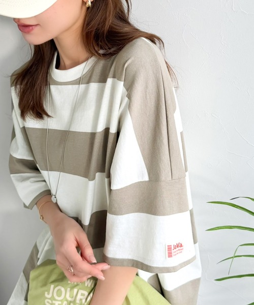 Java（ジャバ）の「《JaVa ジャバコラボ》綿100％、ワイドボーダーbigシルエットトップス(オーバーサイズ)（Tシャツ/カットソー・レディース・ブラック/ブラウン/グリーン系その他/グレイッシュベージュ・SMALL/MEDIUM/LARGE/X-LARGE）」の20枚目の写真