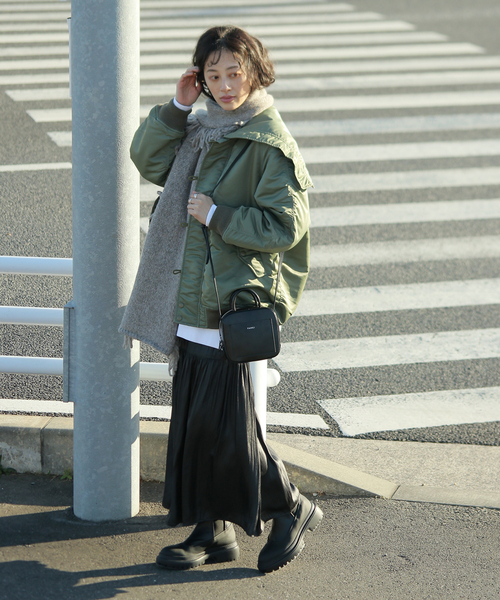 YAHKI（ヤーキ）の「【YAHKI /ヤーキ】W FACE SQUARE SHOULDERBAG：ショルダーバッグ（ショルダーバッグ・レディース・ホワイト/ブラック・FREE）」の5枚目の写真