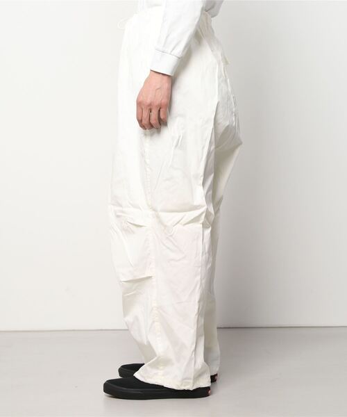 MILITARY（ミリタリー）の「SNOW CAMO OVER PANT / スノーカモ オーバーパンツ（その他パンツ・メンズ・ホワイト系その他・MEDIUM）」の2枚目の写真