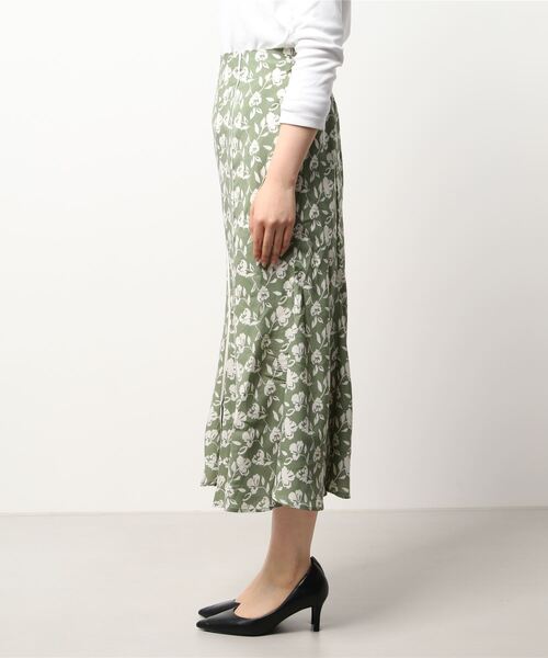 ＪＵＧＬＡＮＳ（ユグランス）の「☆ レトロな風合い。配色パイピング花柄マーメイドスカート　25136（スカート・レディース・グリーン/イエロー/ブラック・FREE）」の4枚目の写真