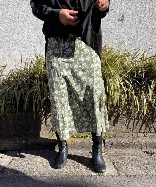 ＪＵＧＬＡＮＳ（ユグランス）の「☆ レトロな風合い。配色パイピング花柄マーメイドスカート　25136（スカート・レディース・グリーン/イエロー/ブラック・FREE）」の3枚目の写真