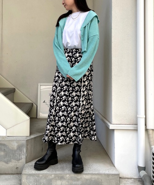 ＪＵＧＬＡＮＳ（ユグランス）の「☆ レトロな風合い。配色パイピング花柄マーメイドスカート　25136（スカート・レディース・グリーン/イエロー/ブラック・FREE）」の11枚目の写真