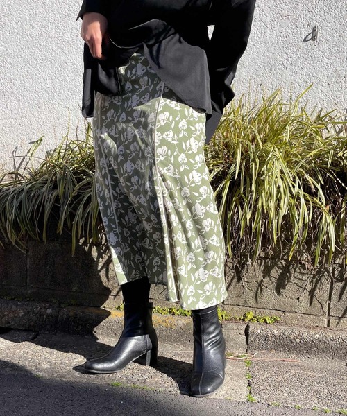 ＪＵＧＬＡＮＳ（ユグランス）の「☆ レトロな風合い。配色パイピング花柄マーメイドスカート　25136（スカート・レディース・グリーン/イエロー/ブラック・FREE）」の19枚目の写真