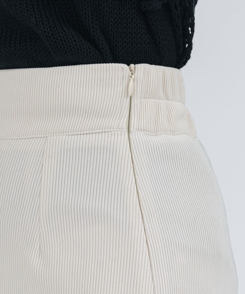 NEUNA（ヌナ）の「前スリット入り/ハイウエストロングスカート（スカート・レディース・ホワイト/ブラック/ミント・SMALL/MEDIUM/LARGE）」の12枚目の写真