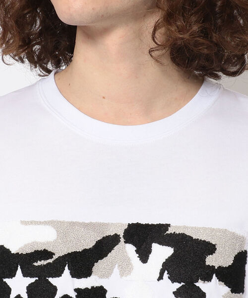 qwerty(クワーティ)の「QWERTY (クワーティ)Chenille Embroidery LS TEE(Tシャツ/カットソー・メンズ・ホワイト/ブラック・MEDIUM/X-LARGE/LARGE)」の7枚目の写真