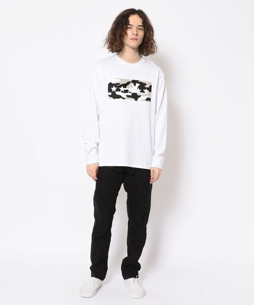 qwerty(クワーティ)の「QWERTY (クワーティ)Chenille Embroidery LS TEE(Tシャツ/カットソー・メンズ・ホワイト/ブラック・MEDIUM/X-LARGE/LARGE)」の16枚目の写真